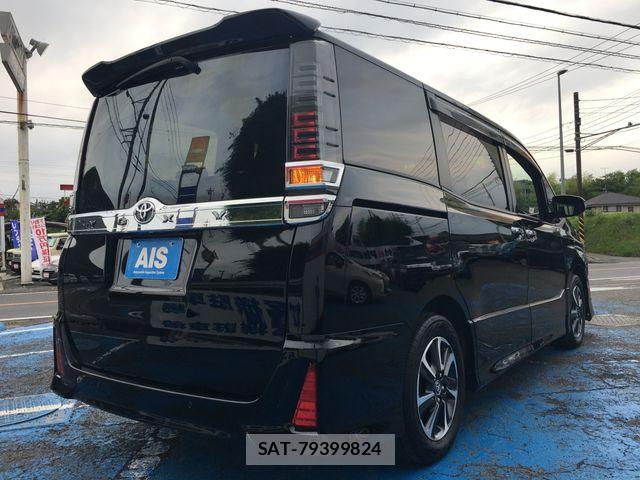 Toyota VOXY 2021-03 7621207-7