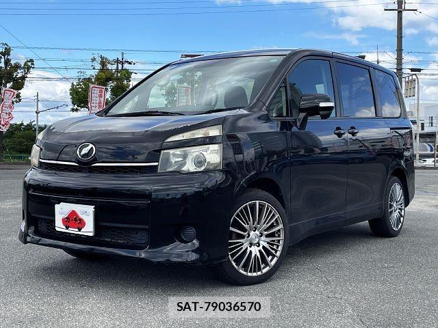 Toyota VOXY 2011-08 7621245-0