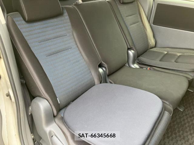 Toyota VOXY 2009-09 7730638-13