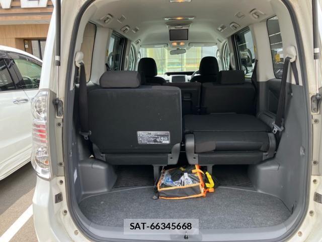 Toyota VOXY 2009-09 7730638-14
