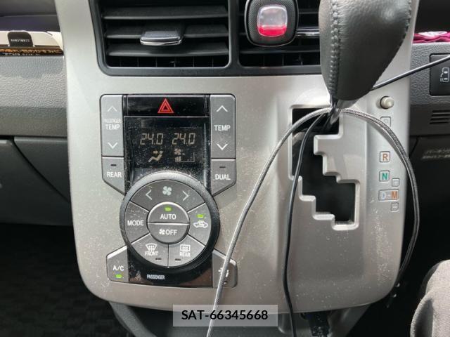 Toyota VOXY 2009-09 7730638-20
