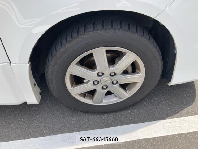Toyota VOXY 2009-09 7730638-2