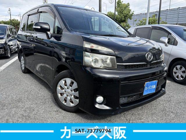 Toyota VOXY 2011-06 7730631-1