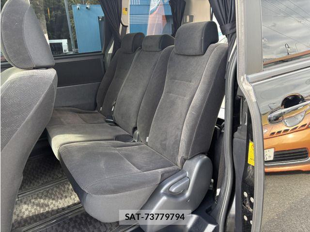 Toyota VOXY 2011-06 7730631-4