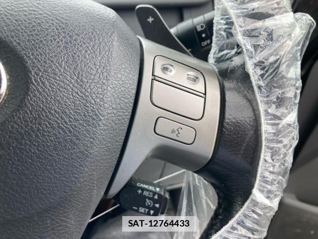 Toyota VOXY 2008-06 7730640-14