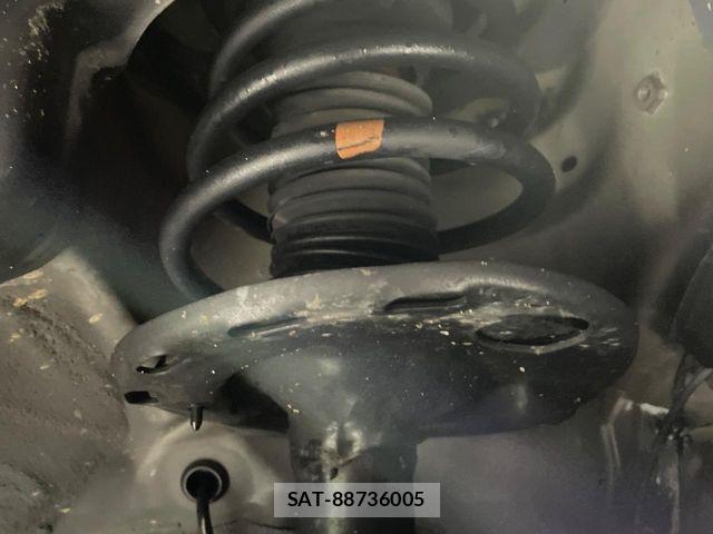 Toyota VOXY 2012-07 7730620-19