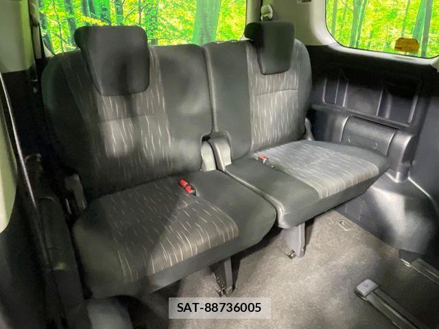 Toyota VOXY 2012-07 7730620-8