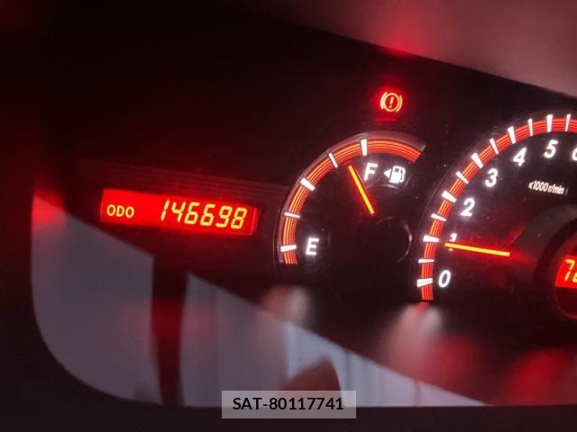 Toyota VOXY 2012-04 7730621-11