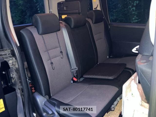 Toyota VOXY 2012-04 7730621-18