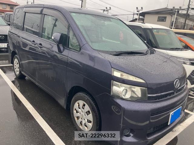 Toyota VOXY 2013-04 7730634-3