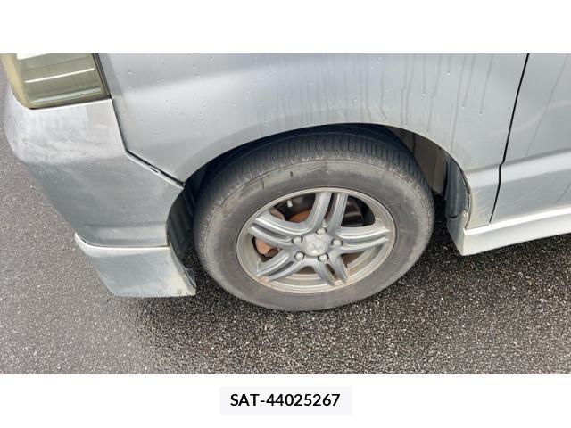 Toyota VOXY 2001-11 7730639-4