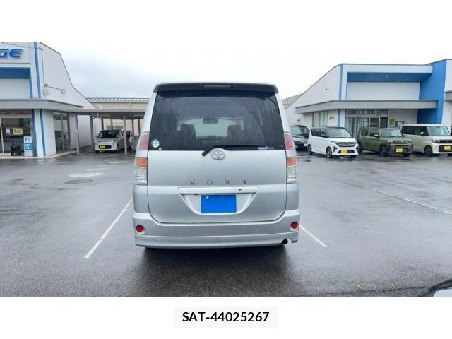 Toyota VOXY 2001-11 7730639-7