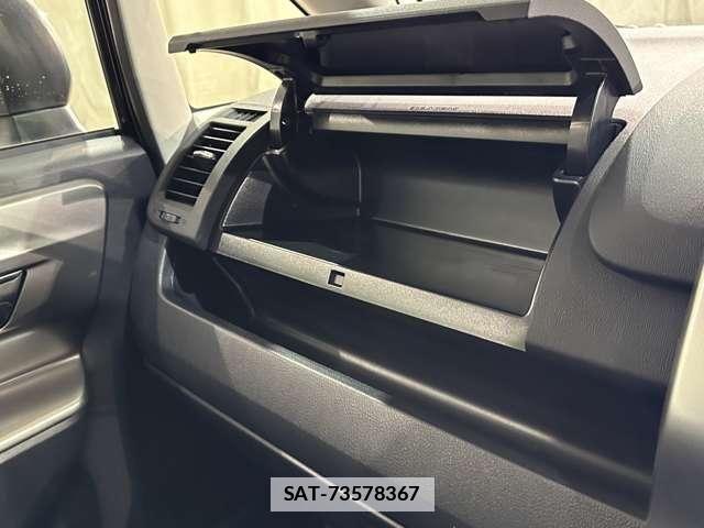 Toyota VOXY 2012-01 7790321-25