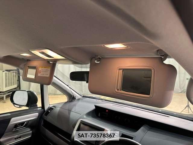 Toyota VOXY 2012-01 7790321-27