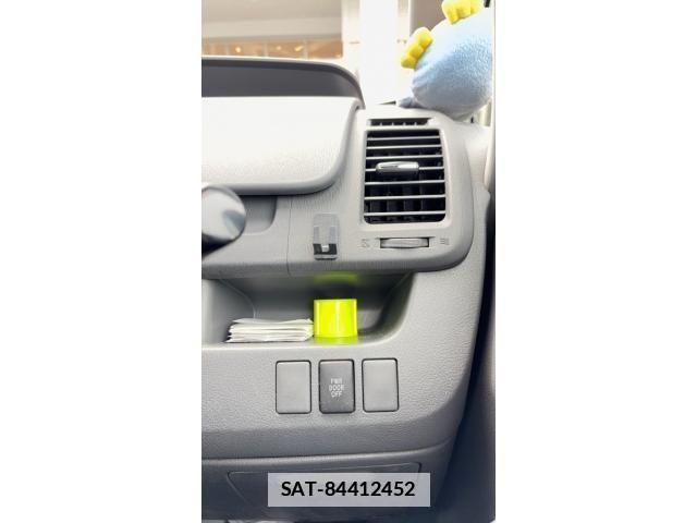 Toyota VOXY 2008-04 7790305-10