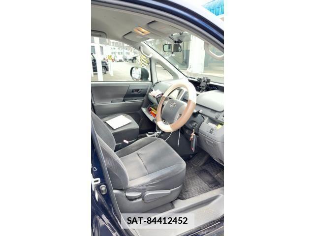 Toyota VOXY 2008-04 7790305-14