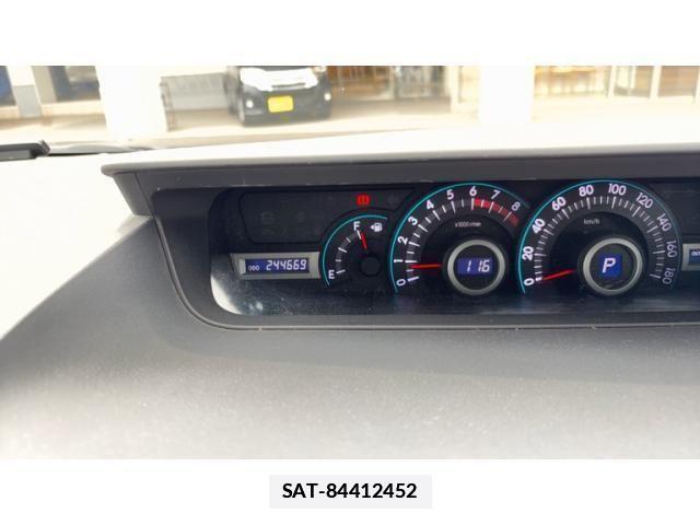Toyota VOXY 2008-04 7790305-18