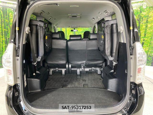 Toyota VOXY 2013-03 7790314-9