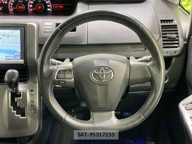 Toyota VOXY 2013-03 7790314-10