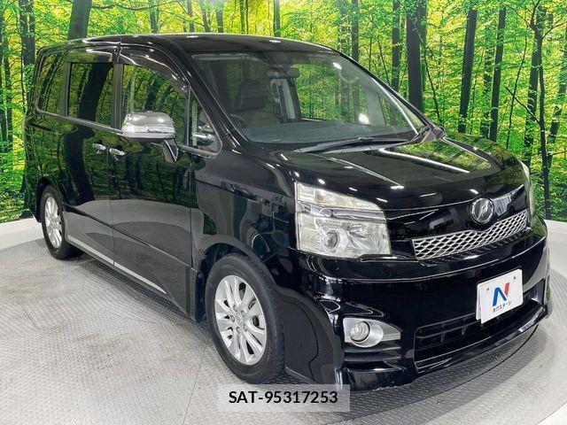 Toyota VOXY 2013-03 7790314-15