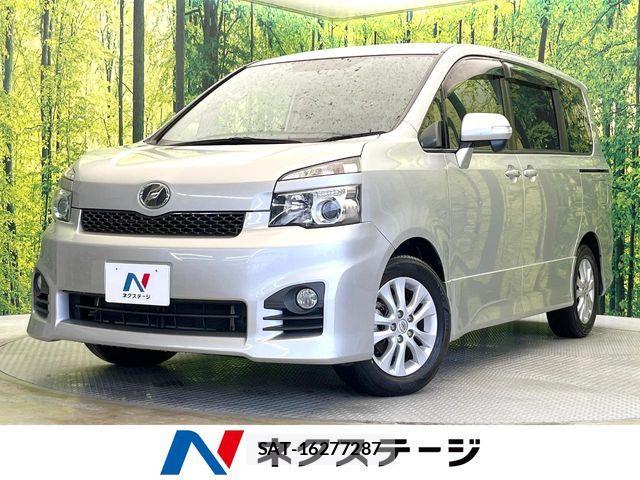 Toyota VOXY 2013-10 7790309-0