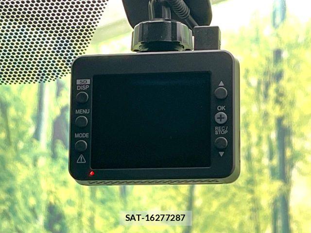 Toyota VOXY 2013-10 7790309-6