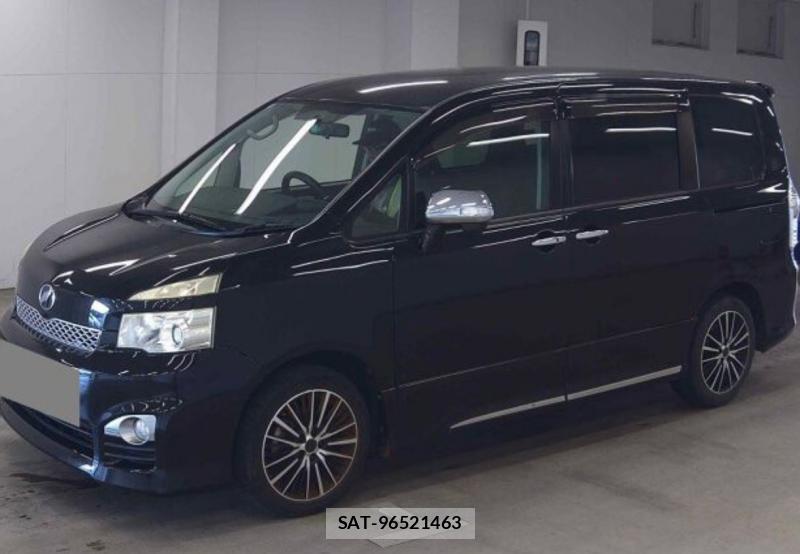 Toyota VOXY 2012-04 7791287-0