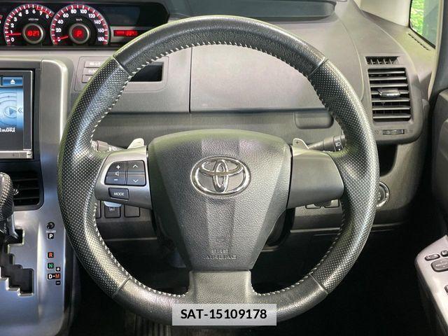 Toyota VOXY 2012-09 7790325-11