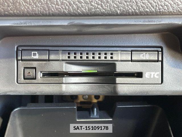 Toyota VOXY 2012-09 7790325-6