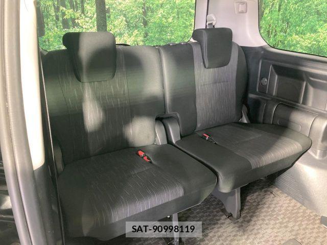 Toyota VOXY 2012-01 7790308-9