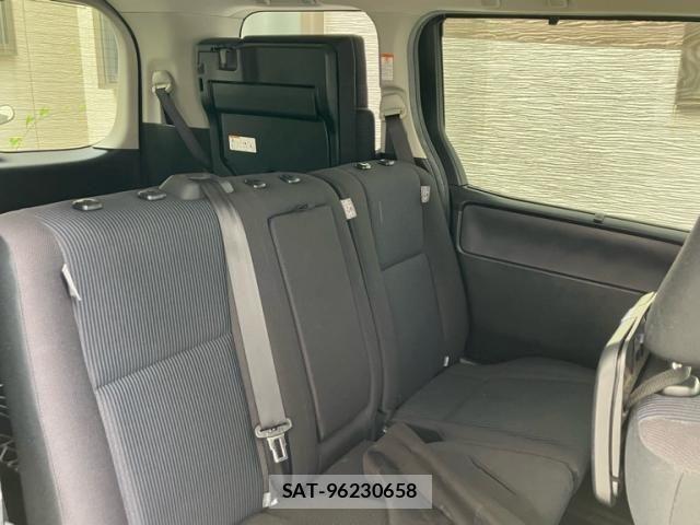 Toyota VOXY 2014-10 7790318-12