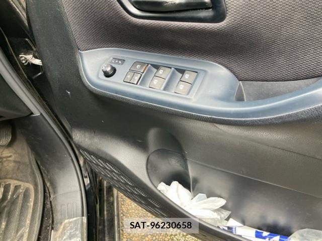 Toyota VOXY 2014-10 7790318-14