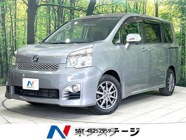 Toyota VOXY 2012-10 7790306-0