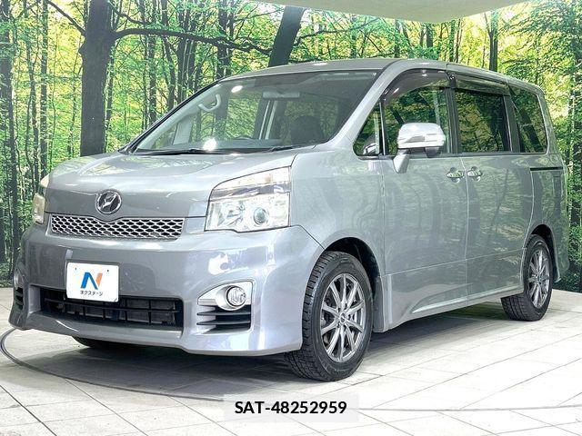 Toyota VOXY 2012-10 7790306-16