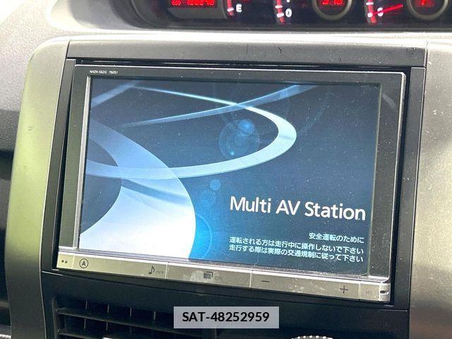Toyota VOXY 2012-10 7790306-2