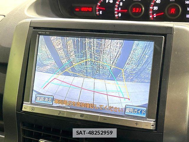 Toyota VOXY 2012-10 7790306-3