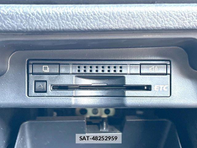 Toyota VOXY 2012-10 7790306-5