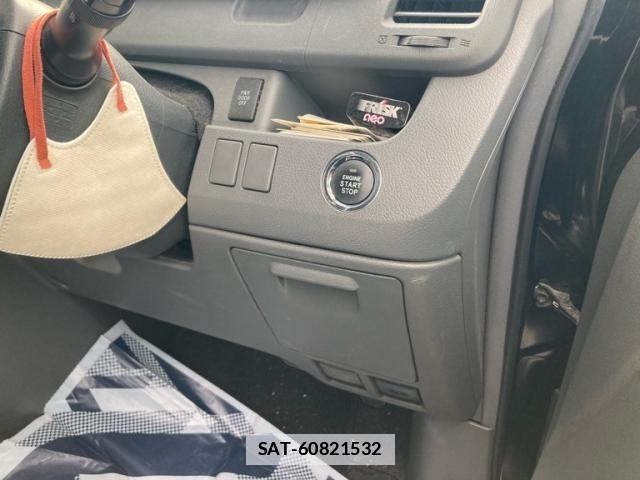 Toyota VOXY 2009-06 7790301-13