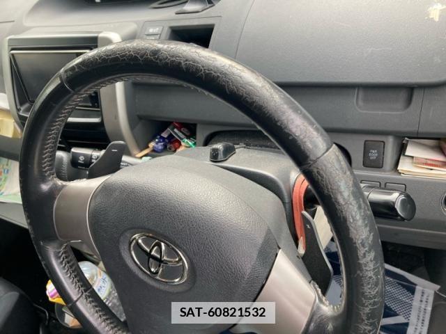 Toyota VOXY 2009-06 7790301-16