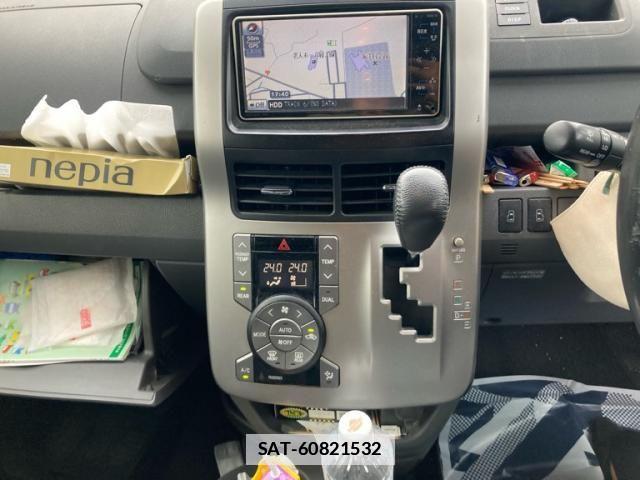 Toyota VOXY 2009-06 7790301-18