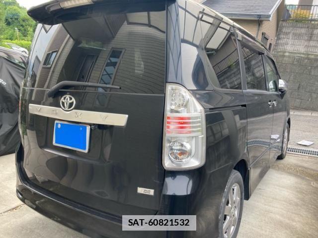 Toyota VOXY 2009-06 7790301-3