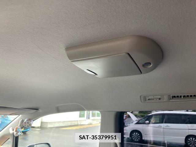Toyota VOXY 2008-07 7790304-13