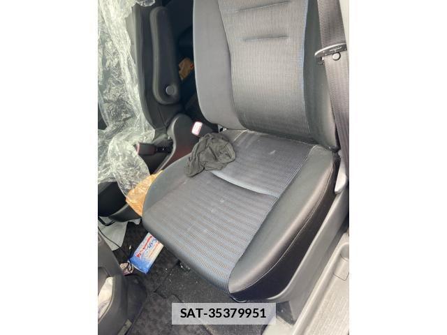 Toyota VOXY 2008-07 7790304-16