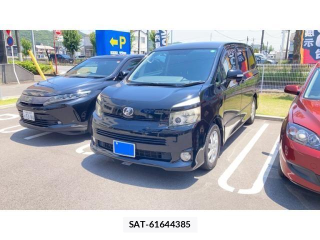 Toyota VOXY 2007-09 7790302-0