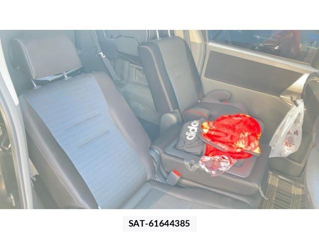 Toyota VOXY 2007-09 7790302-9