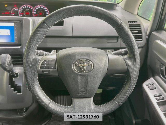 Toyota VOXY 2012-03 7790323-11
