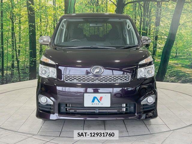 Toyota VOXY 2012-03 7790323-14