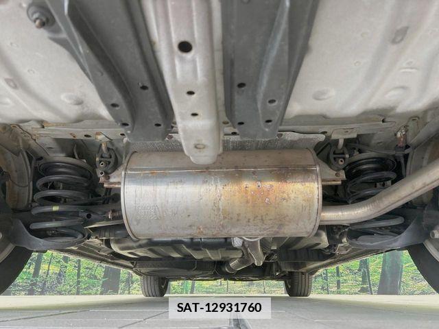 Toyota VOXY 2012-03 7790323-19