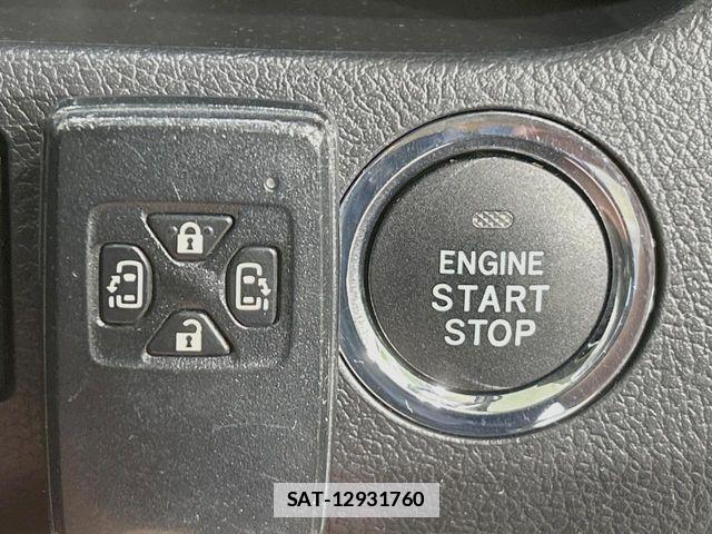 Toyota VOXY 2012-03 7790323-6