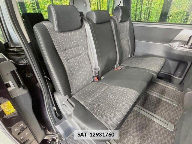 Toyota VOXY 2012-03 7790323-8